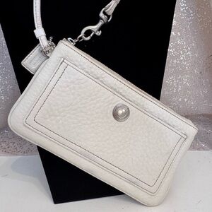Coach Off White Leather Wristlet